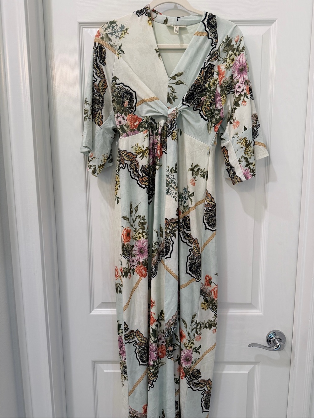 Jessica Simpson Maternity Dress EUC